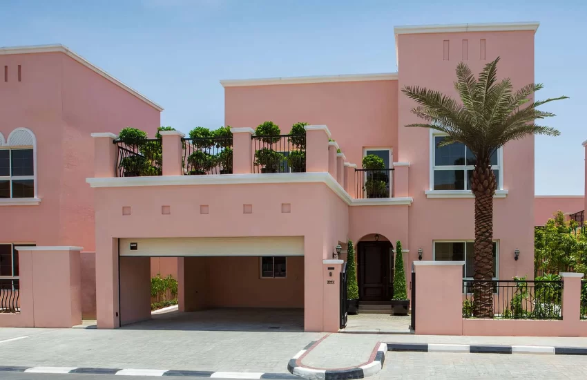 خرید ملک در ناد الشبا